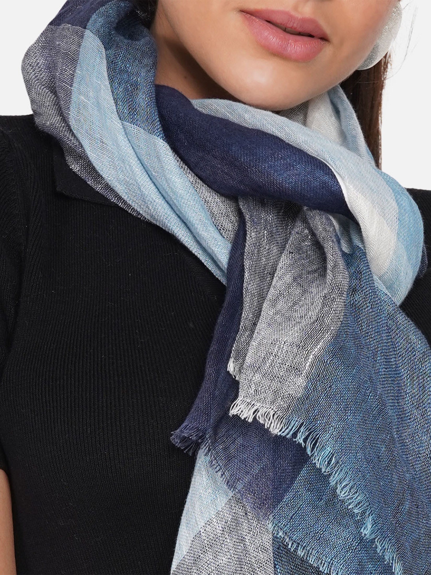 BLUECHECKARDLINENSCARF_4