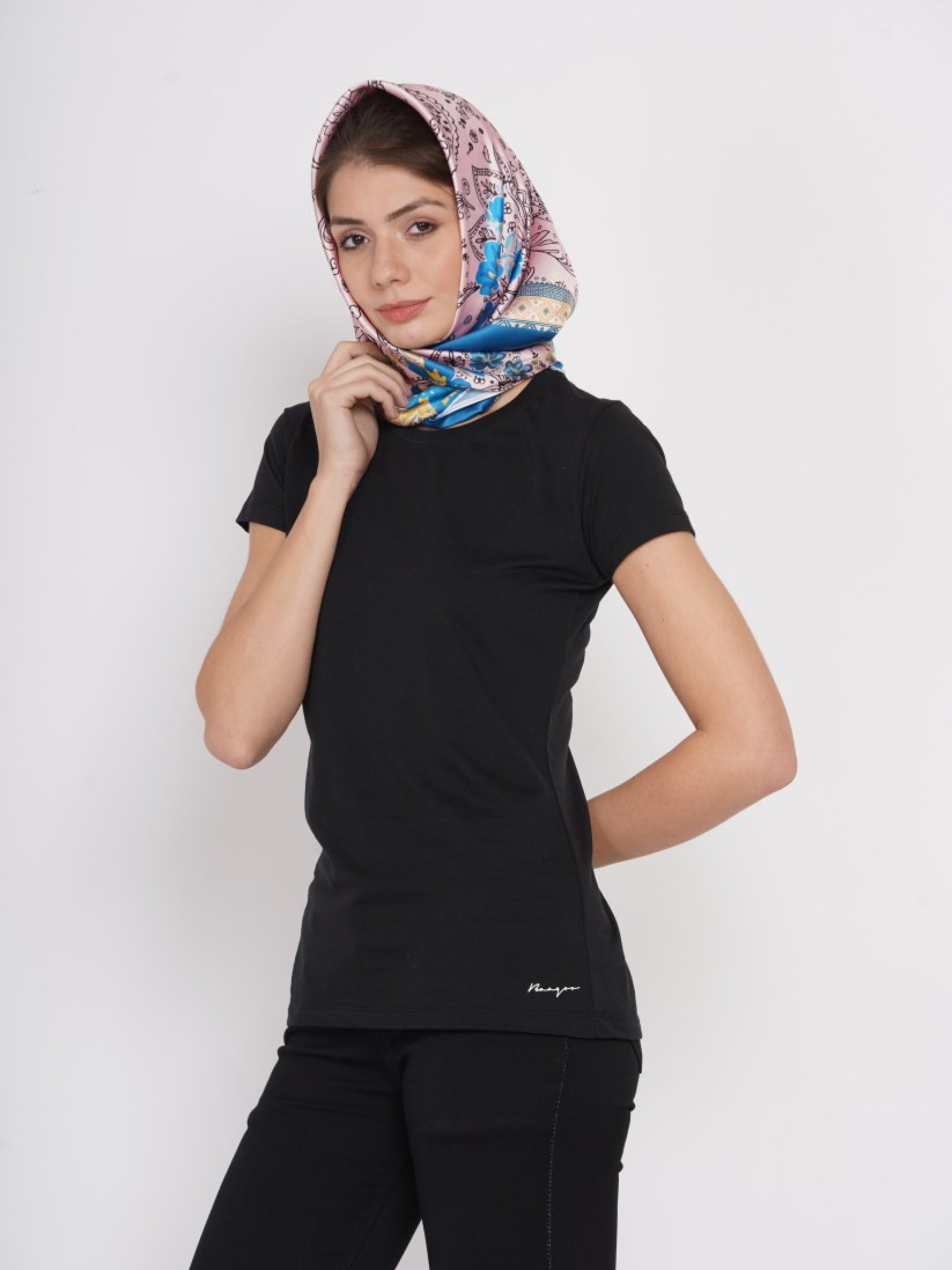 CamillaScarf_1