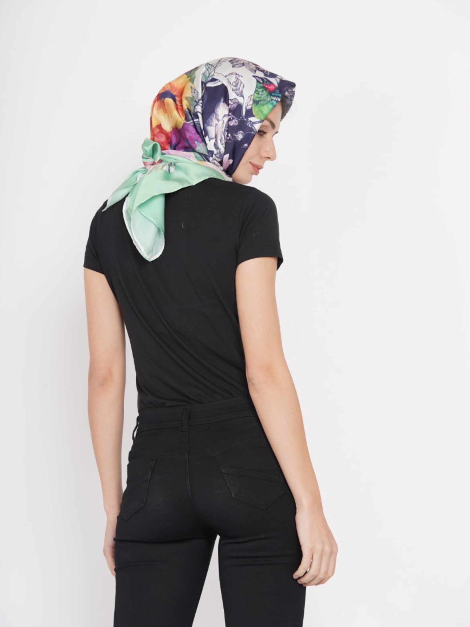 GARDEN OF EDEN SCARF