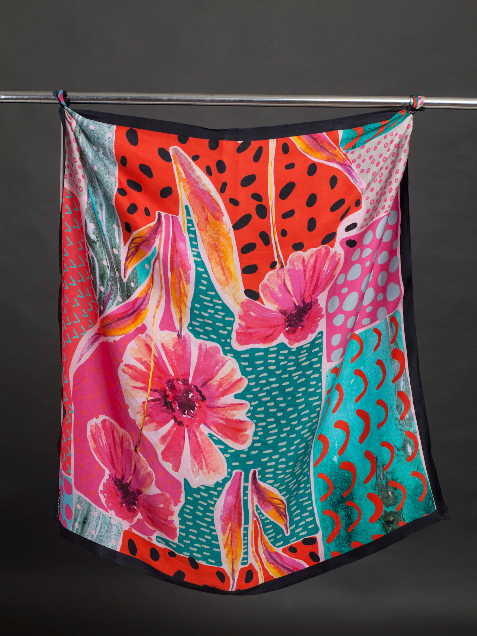 HAWAIAN FLORAL PRINT SCARF